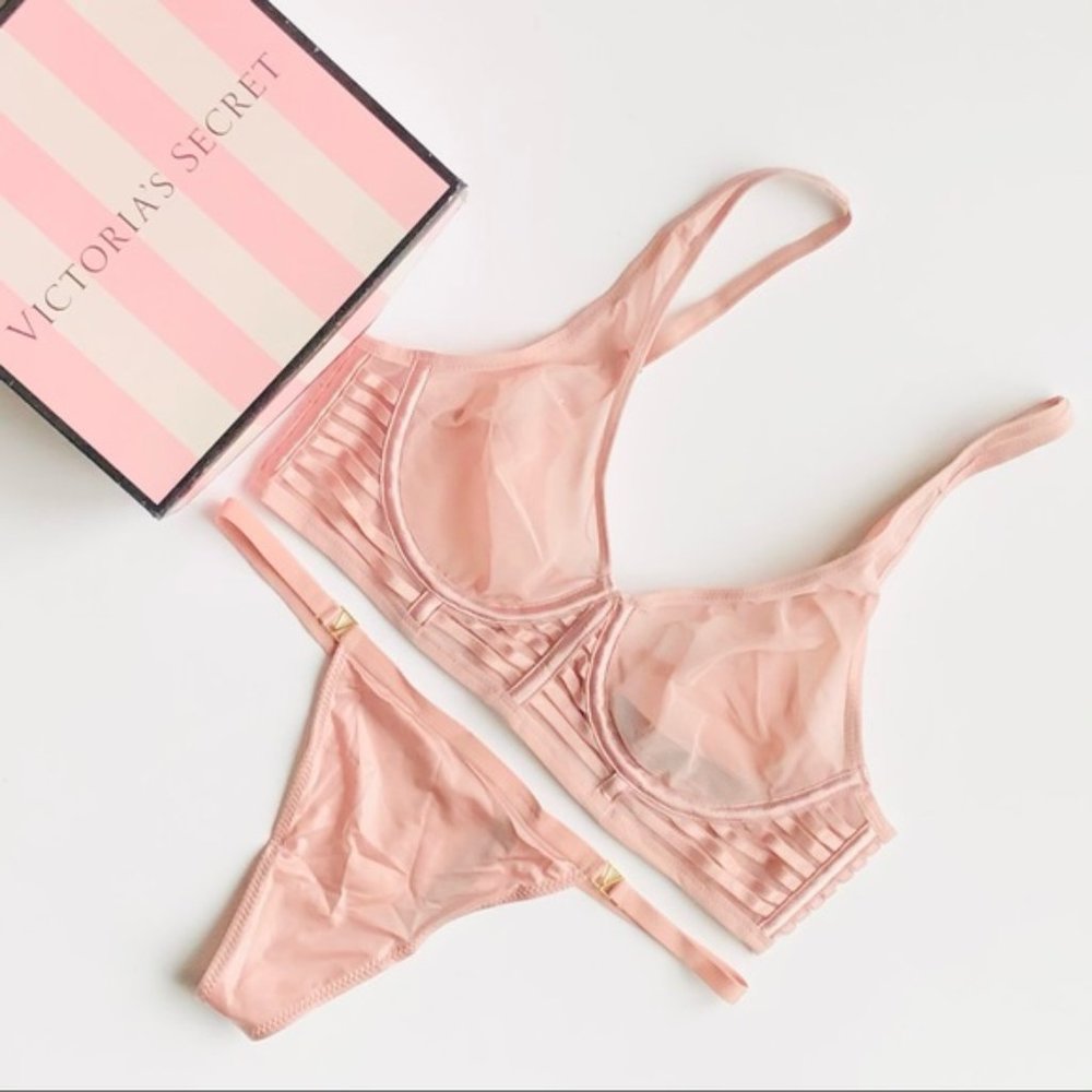 30C XS Victoria’s Secret pink nude bra set